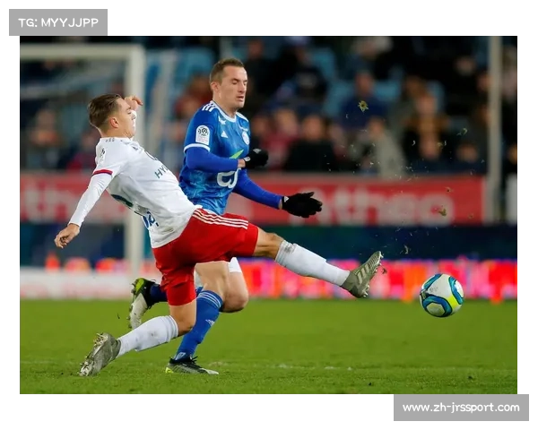 朗斯1-0小胜斯特拉斯堡,加尼乌攻入制胜球 朗斯1-0小胜斯特拉斯堡,加尼乌攻入制胜球