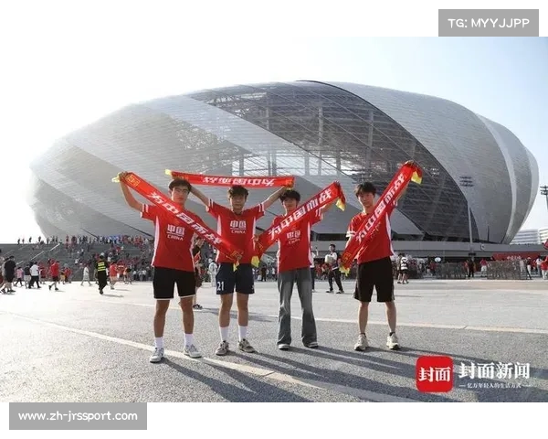 宁波主场氛围热烈,球迷助威成第十二人 宁波主场氛围热烈,球迷助威成第十二人